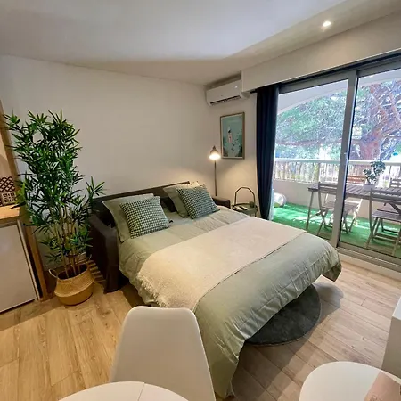 Le Cosy Pin Rolland Apartament *
